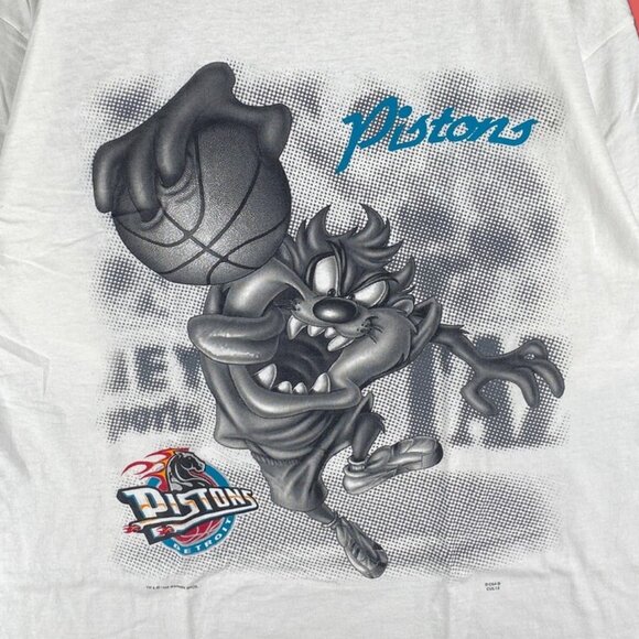 LOONEY TUNES TAZ Detroit Piston, Vtg Detroit Piston T-shirt - Picture 3 of 4